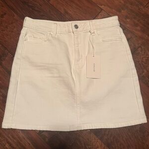 Cello Women's White Mini Skirt